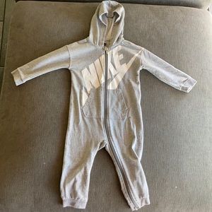 Nike toddler zip up body suit with hoodie